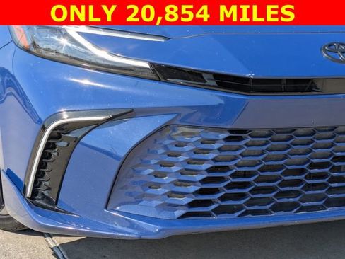 Used 2025 Toyota Camry XSE image 3