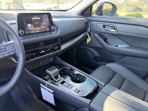 New 2026 Nissan Rogue SV image 21