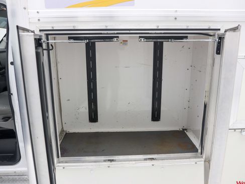 Used 2023 Ford E-450 and Econoline 450 Super Duty w/ Power Windows & Locks Group RWD image 9