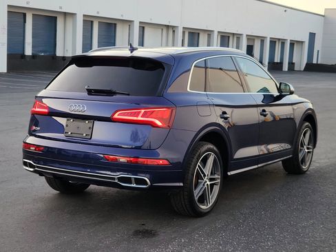 Used 2018 Audi SQ5 Premium Plus w/ Navigation Package image 4