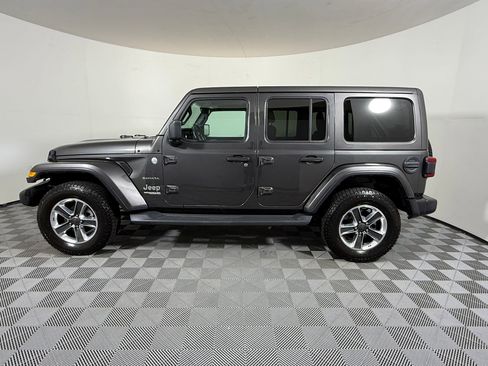 Used 2020 Jeep Wrangler Unlimited Sahara AWD/4WD image 2