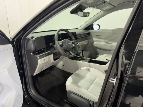 Used 2026 Hyundai Kona SEL Sport FWD image 15