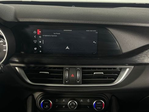 Used 2023 Alfa Romeo Stelvio Sprint image 21
