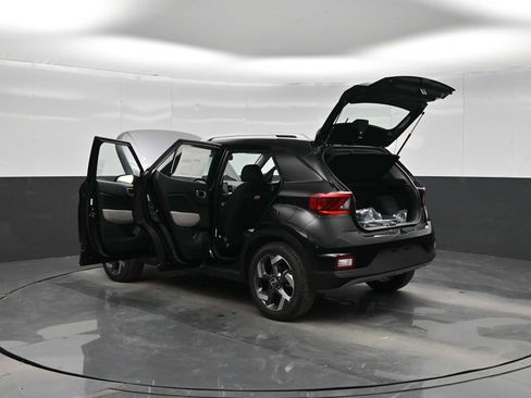 New 2026 Hyundai Venue SEL FWD image 41