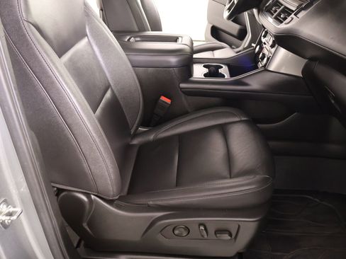 Used 2023 Chevrolet Tahoe LT w/ Luxury Package AWD/4WD image 14