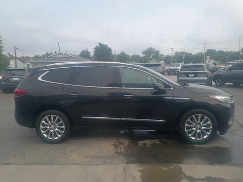 Used 2018 Buick Enclave Premium w/ Experience Buick Package AWD/4WD image 5