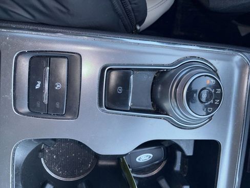 Used 2023 Ford Edge Titanium image 23