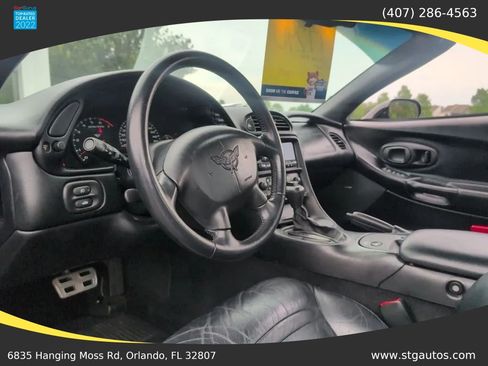 Used 2004 Chevrolet Corvette Coupe RWD image 13