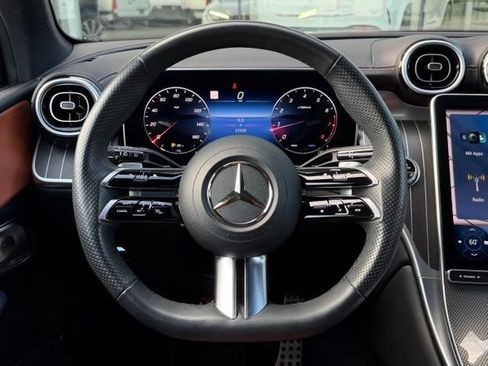 Used 2023 Mercedes-Benz GLC 300 4MATIC image 13