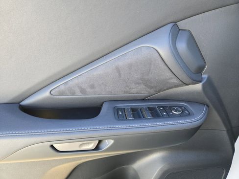 New 2026 Lexus TX 500h AWD image 9