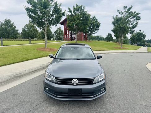 Used 2016 Volkswagen Jetta SEL w/ Lighting Package FWD image 1
