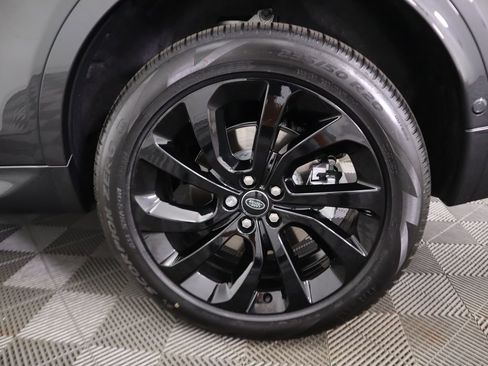 Used 2025 Land Rover Discovery Sport S image 33