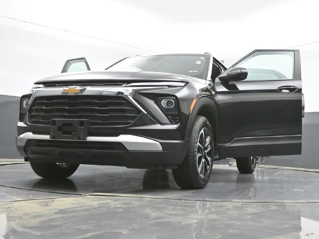 Used 2025 Chevrolet TrailBlazer LT AWD/4WD image 51