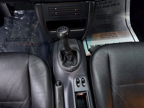 Used 1997 Porsche Boxster image 19