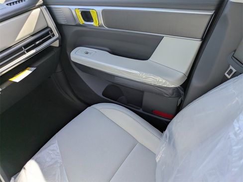 New 2026 Hyundai Santa Fe SE image 16