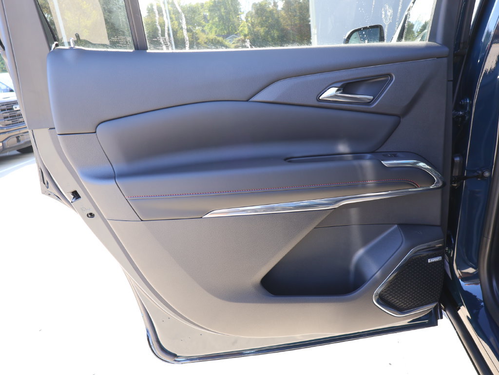 New 2027 Chevrolet Traverse RS AWD/4WD image 25