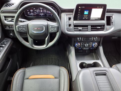 Used 2024 GMC Yukon AT4 w/ Technology Package image 6