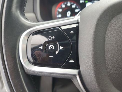 Used 2017 Volvo V90 T6 Cross Country image 24
