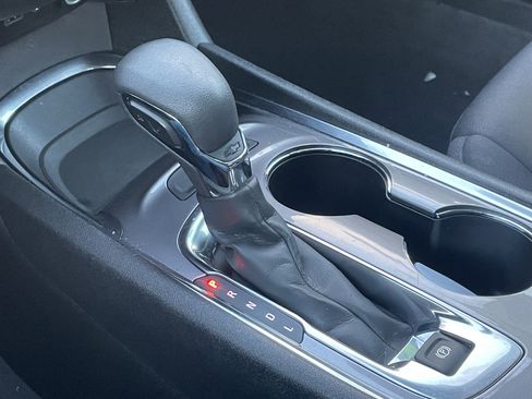 Used 2023 Chevrolet Malibu LT image 23