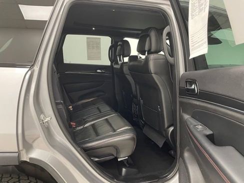 Used 2021 Jeep Grand Cherokee Trailhawk w/ Trailhawk Luxury Group AWD/4WD image 14