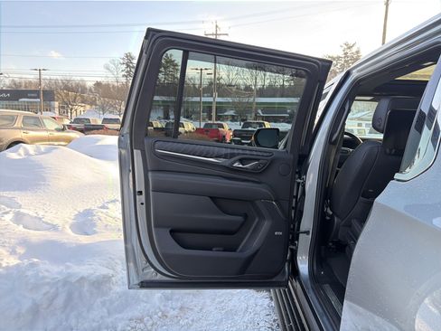 Certified 2024 GMC Yukon XL Denali w/ Denali Reserve Package image 31