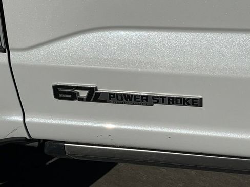 Used 2023 Ford F350 Lariat w/ Lariat Ultimate Package AWD/4WD image 10