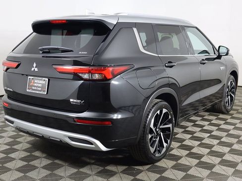 New 2025 Mitsubishi Outlander SEL image 15