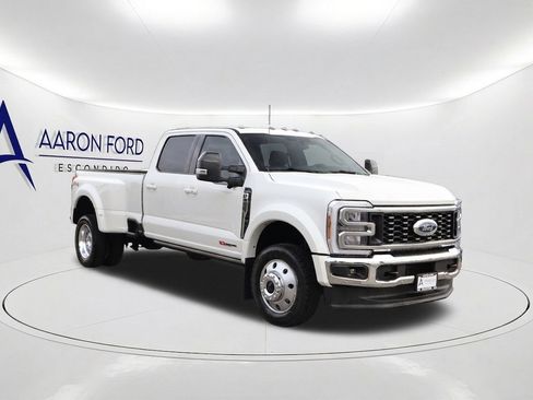 New 2026 Ford F450 Lariat w/ Lariat Ultimate Package AWD/4WD image 3