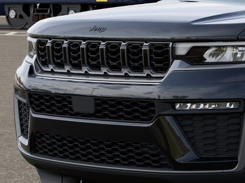 New 2026 Jeep Grand Cherokee L Limited AWD/4WD image 17