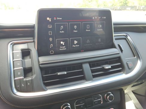 Used 2023 GMC Yukon AT4 w/ AT4 Premium Package AWD/4WD image 15