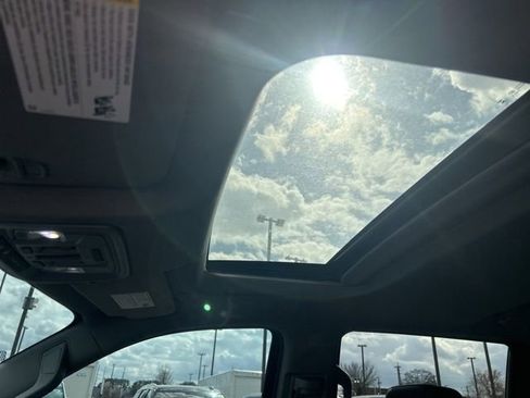 Used 2023 Chevrolet Silverado 1500 LTZ w/ LTZ Premium Package image 17