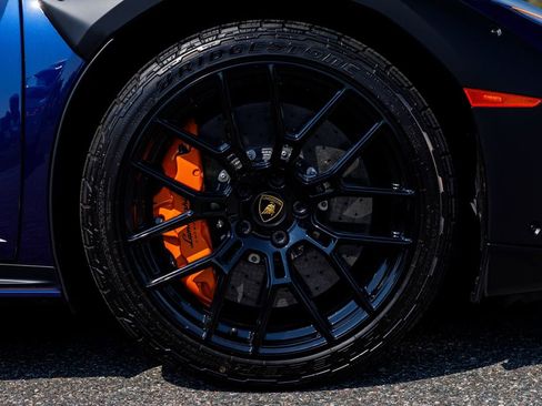 Used 2023 Lamborghini Huracan Sterrato image 27