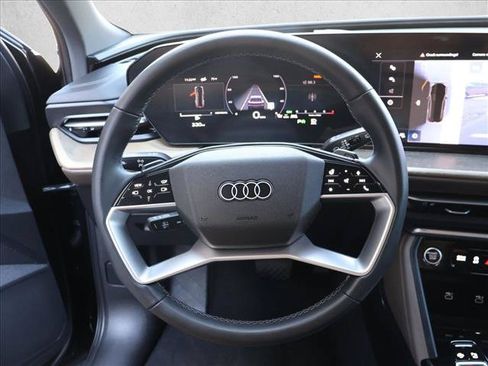 Used 2025 Audi Q5 Premium Plus AWD/4WD image 14