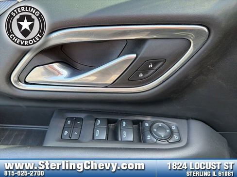 Used 2022 Chevrolet Tahoe RST w/ Luxury Package AWD/4WD image 18