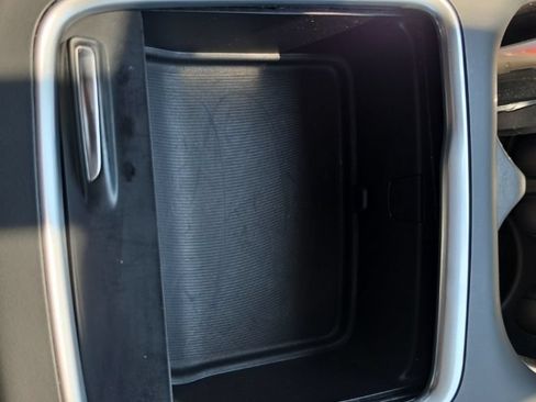 Certified 2023 Chrysler Pacifica Touring-L FWD image 34