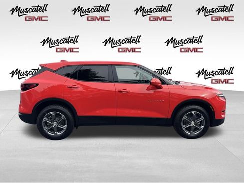 Used 2025 Chevrolet Blazer LT image 4