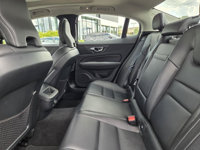 Used 2024 Volvo S60 B5 Core FWD image 15