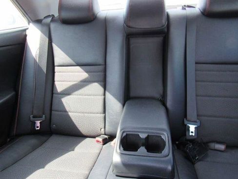 Used 2016 Toyota Camry SE w/ Moonroof Package image 28