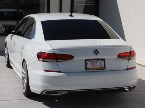 Used 2020 Volkswagen Passat 2.0T SE image 8