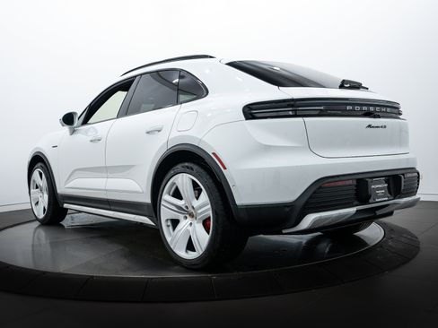 New 2025 Porsche Macan 4S Electric image 3