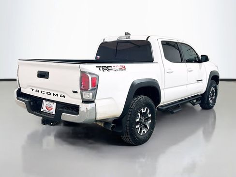 Used 2023 Toyota Tacoma TRD Off-Road image 4