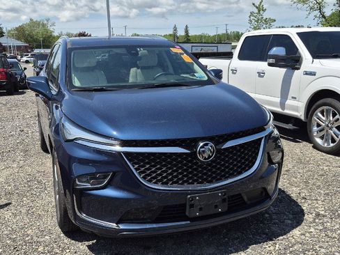 Used 2022 Buick Enclave Avenir w/ Avenir Technology Package AWD/4WD image 2