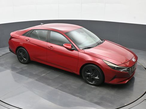 Used 2021 Hyundai Elantra SEL w/ Convenience Package image 28