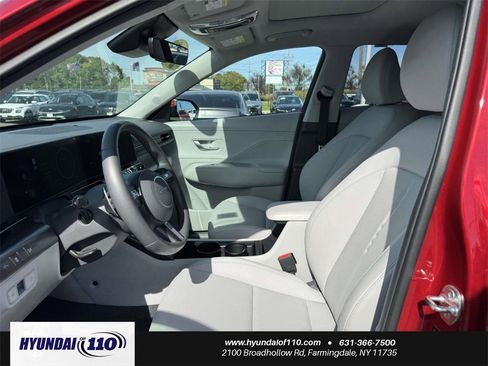 Used 2025 Hyundai Kona Limited image 14