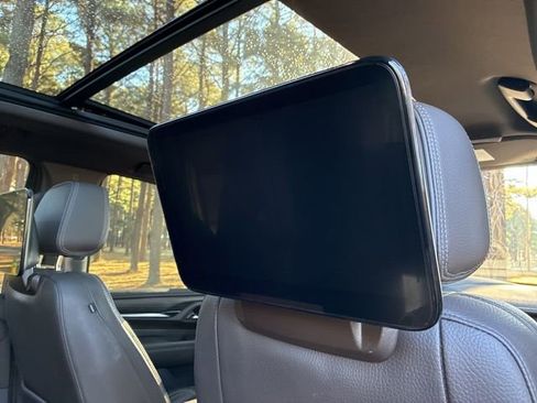 Used 2021 GMC Yukon Denali w/ Denali Ultimate Package image 28