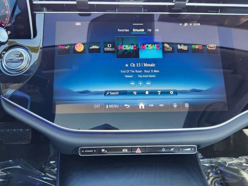 Used 2025 Mercedes-Benz E 450 4MATIC Sedan image 28