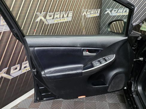 Used 2013 Toyota Prius Three image 15