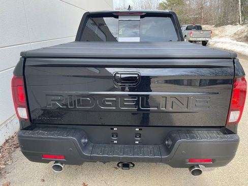 New 2026 Honda Ridgeline Black Edition image 8