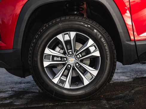 New 2026 Chevrolet Equinox LT w/ Convenience Package II image 12