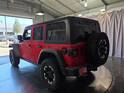 Used 2024 Jeep Wrangler Unlimited Rubicon 4xe AWD/4WD image 7